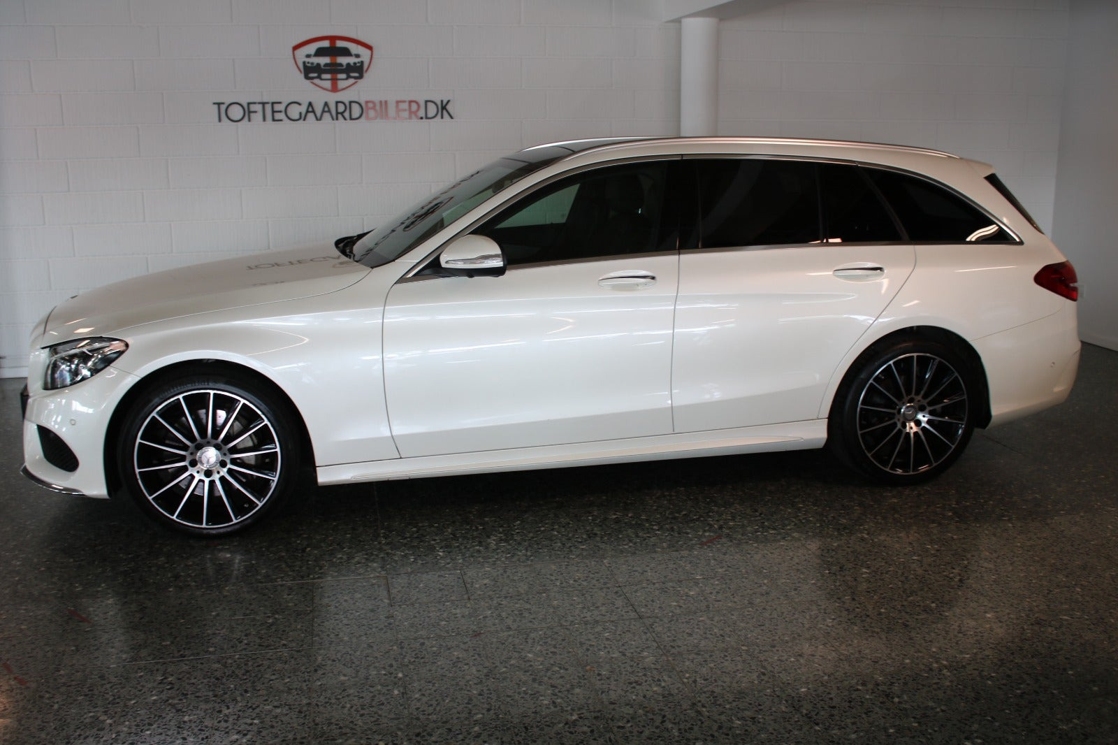Hvid Mercedes C250 fra 2015