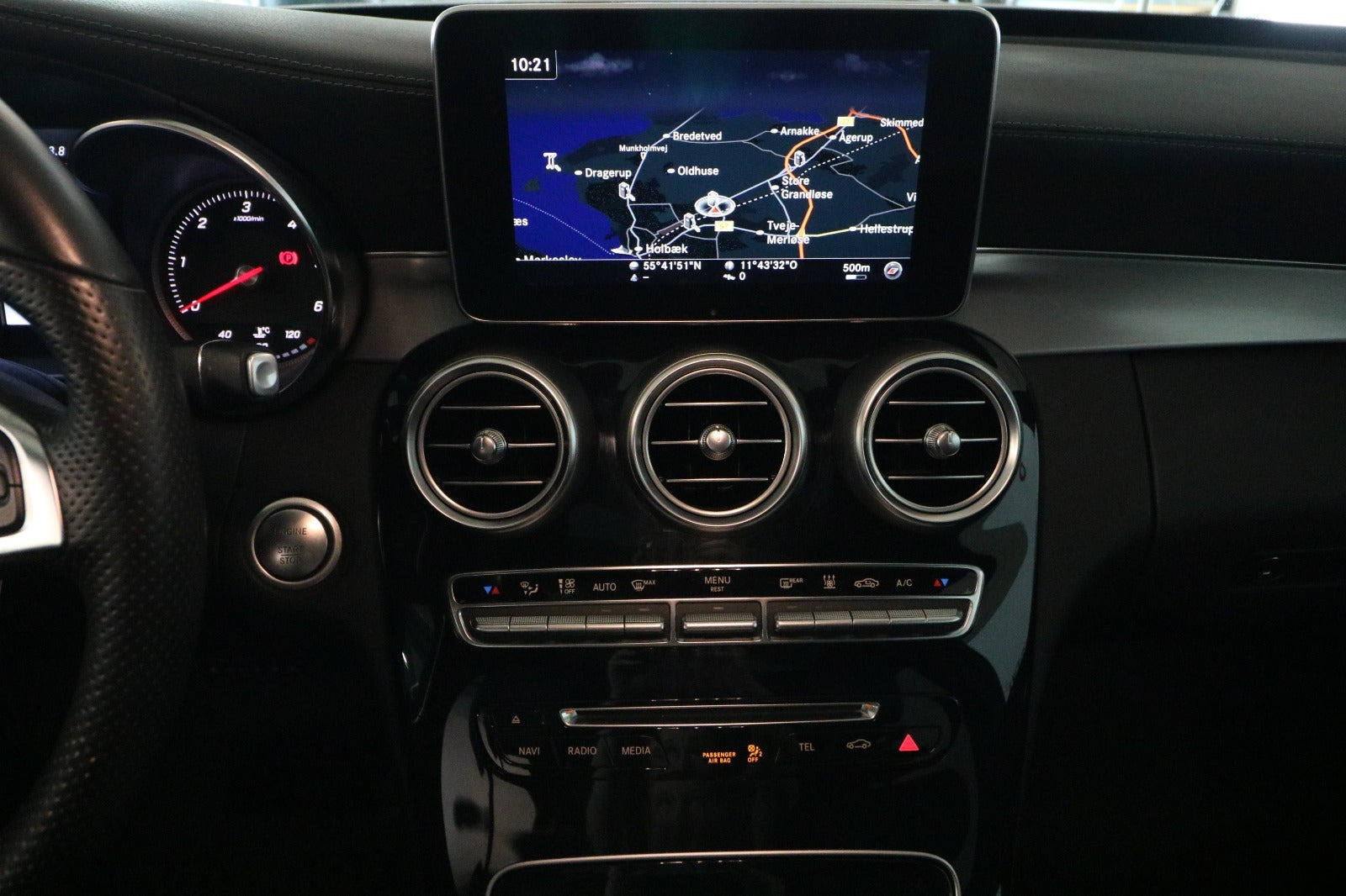 Hvid Mercedes C250 fra 2015