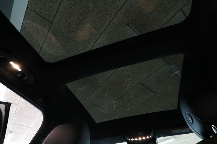 Hvid Mercedes C250 fra 2015