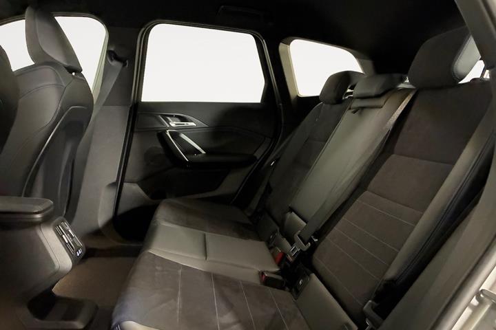 Grå BMW iX1 fra 2025