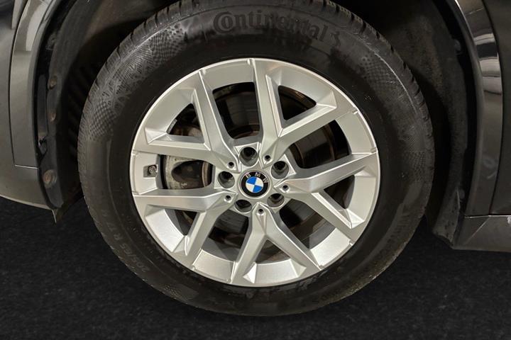 Sort BMW iX1 fra 2023