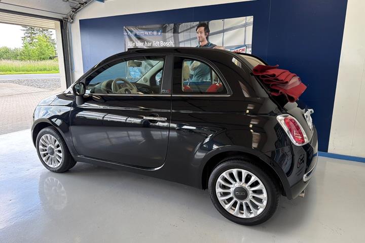 Sort Fiat 500C fra 2015