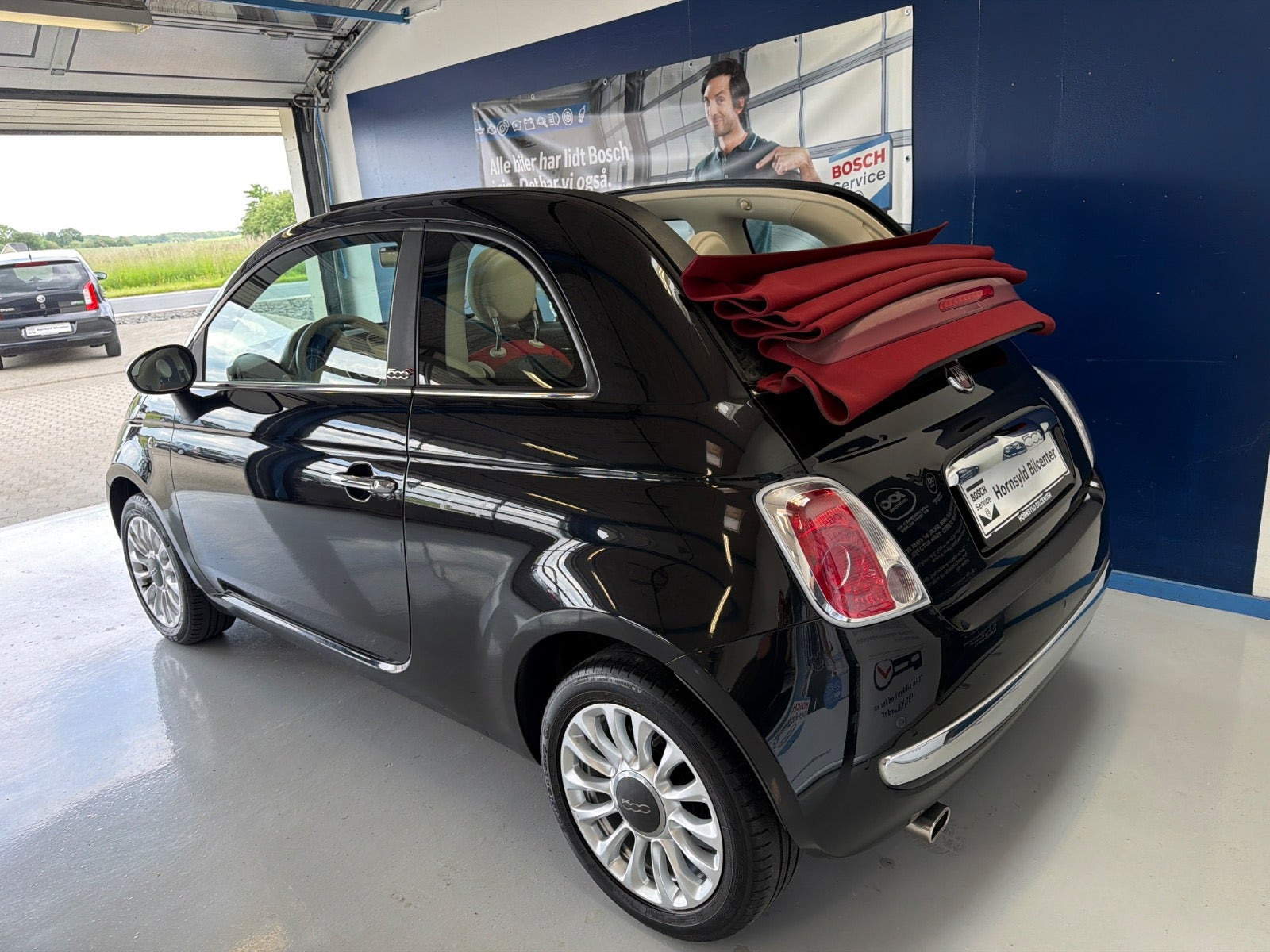 Sort Fiat 500C fra 2015