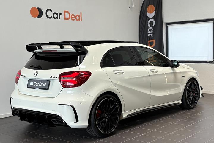 Hvid Mercedes A45 fra 2017