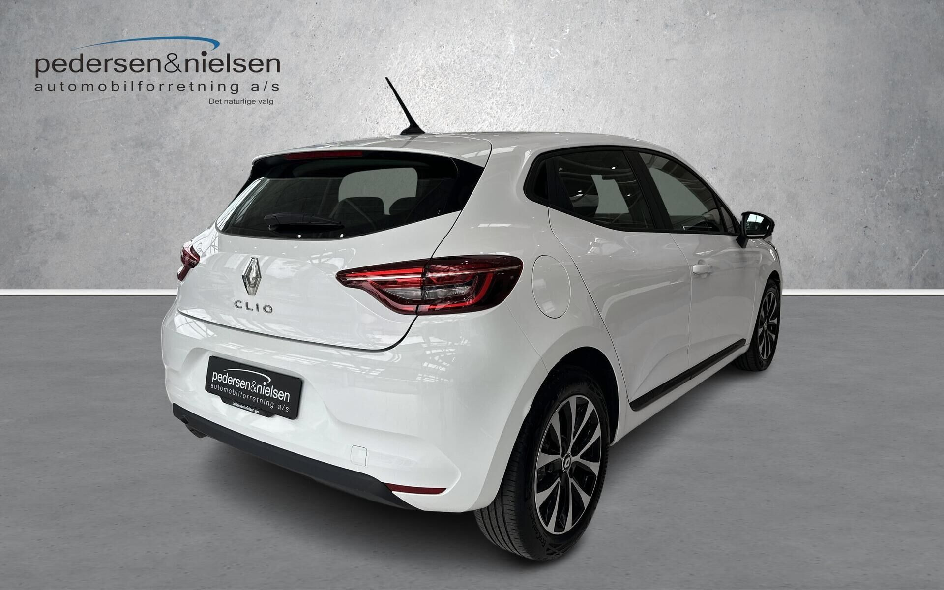 Hvid Renault Clio fra 2024