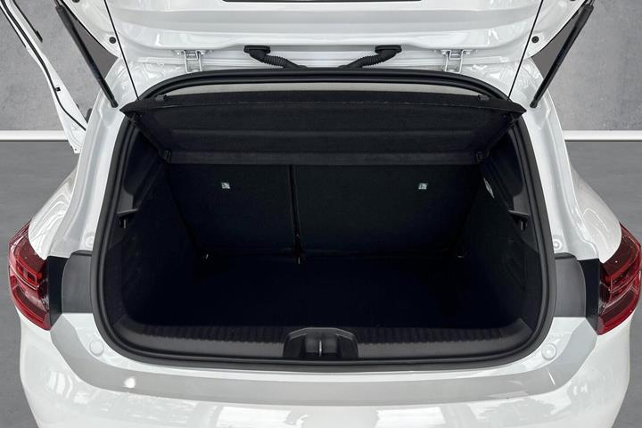 Hvid Renault Clio fra 2024