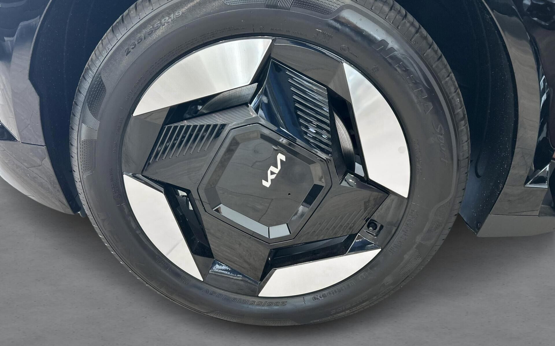 Rød Kia EV5 fra 2026