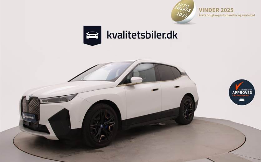 BMW iX 40 EL XDrive 326HK 5d Aut.