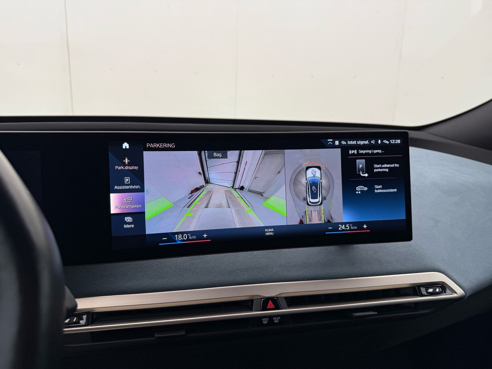 BMW iX xDrive40, 326hp, 2024