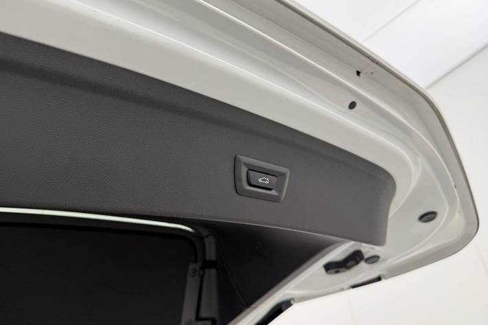 Hvid BMW iX fra 2023