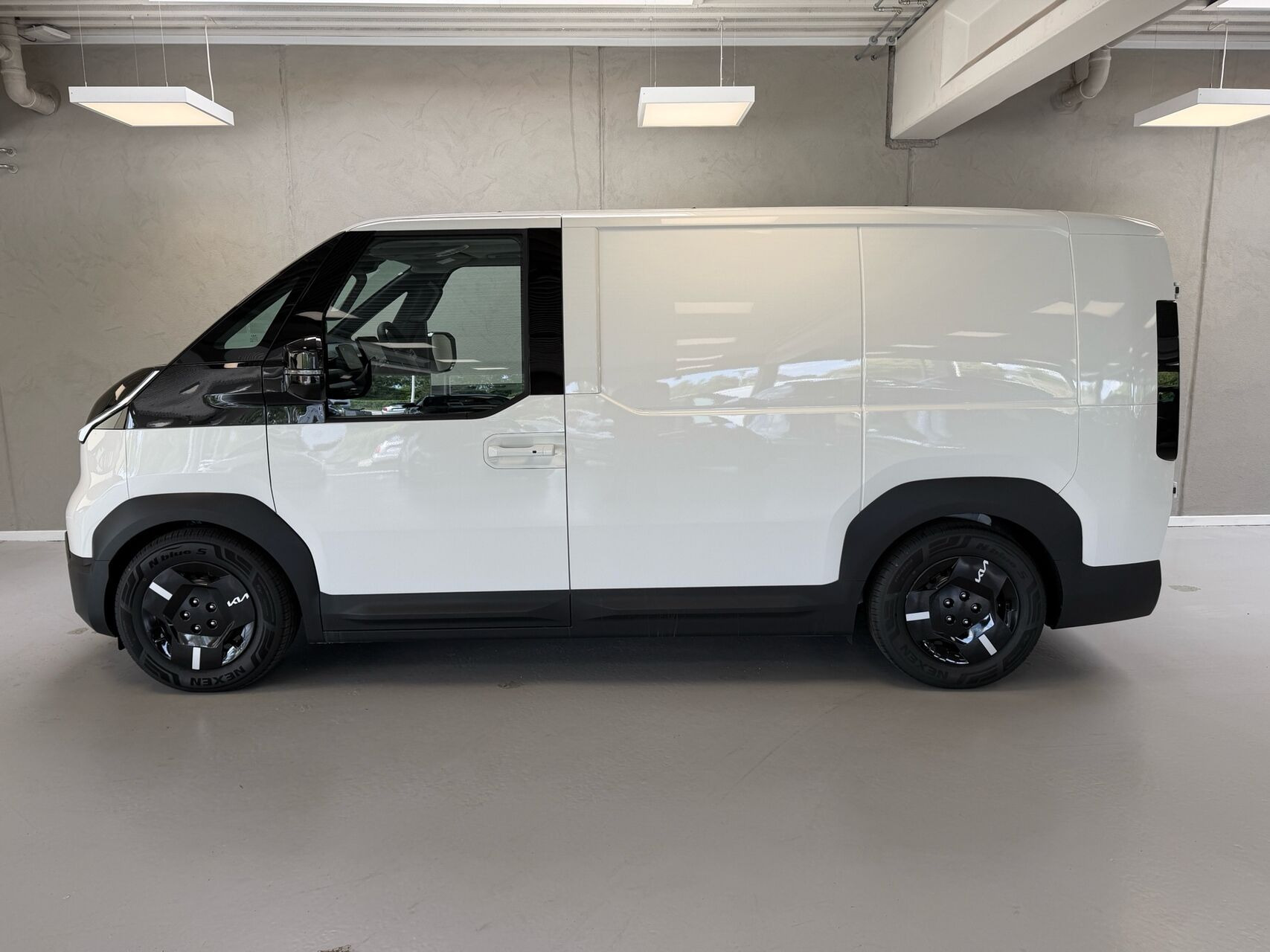 Hvid Kia PV5 Cargo fra 2026