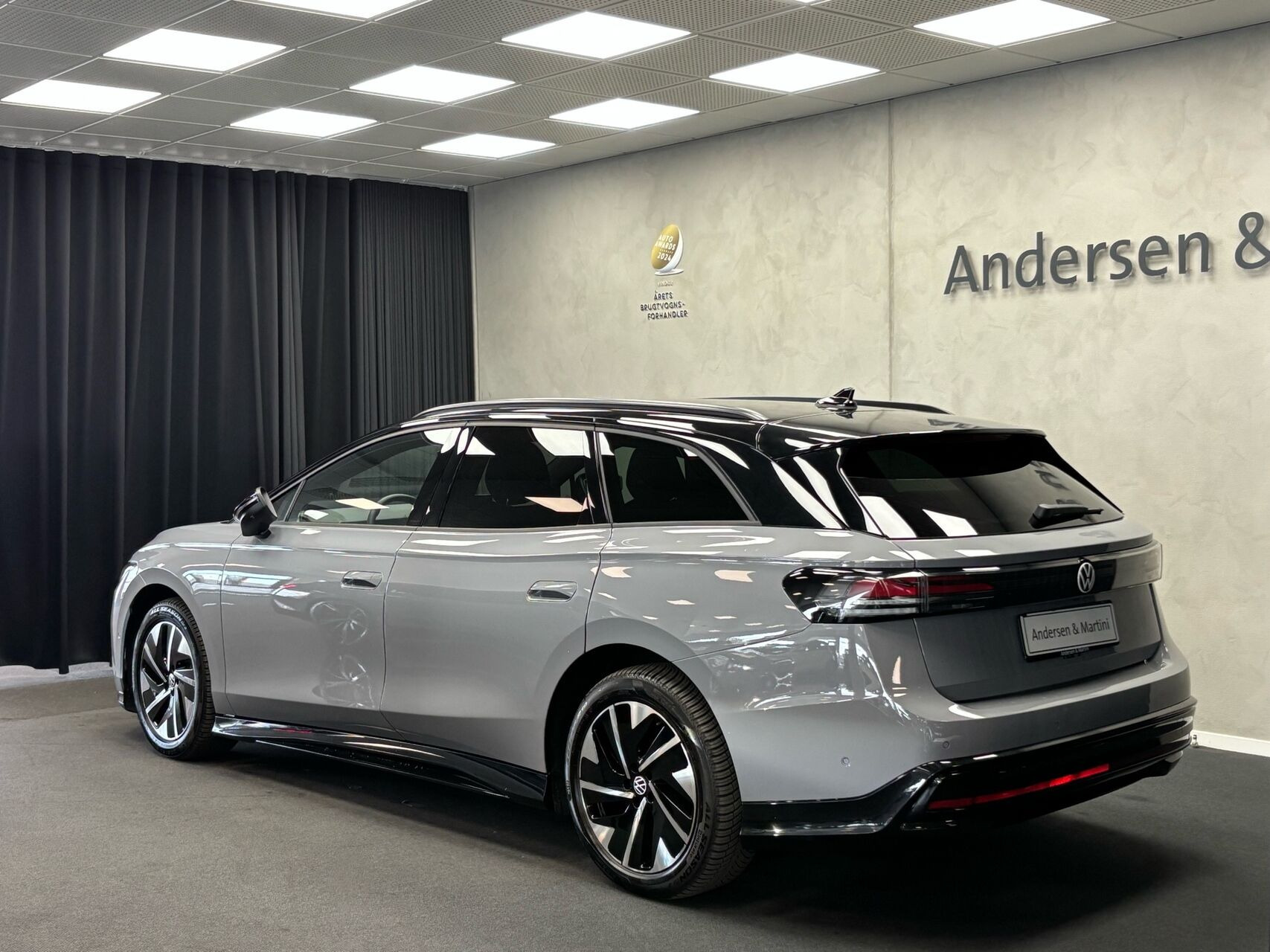 Grå VW ID.7 fra 2025