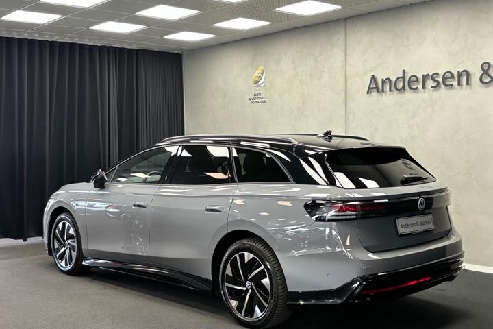 Grå VW ID.7 fra 2025