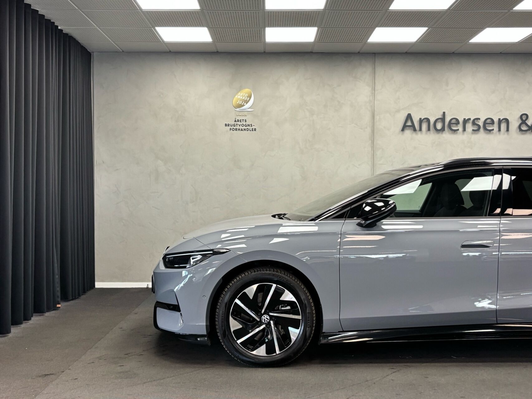 Grå VW ID.7 fra 2025