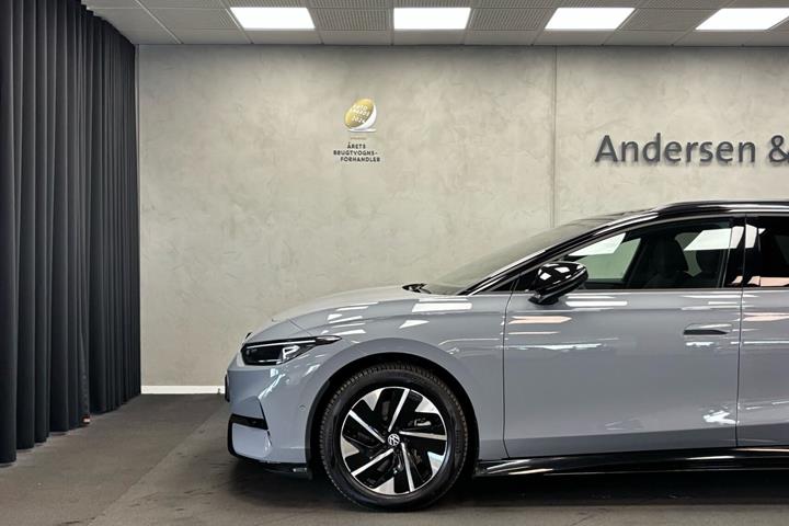 Grå VW ID.7 fra 2025