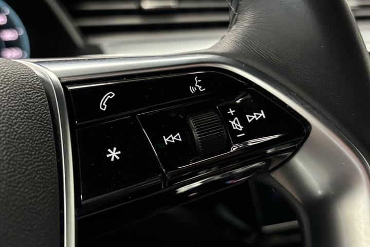 Sort Audi e-tron fra 2023