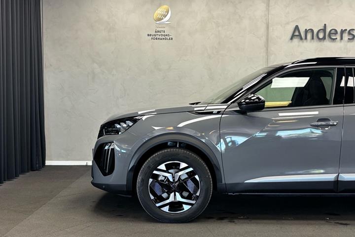 Grå Peugeot e-2008 fra 2026