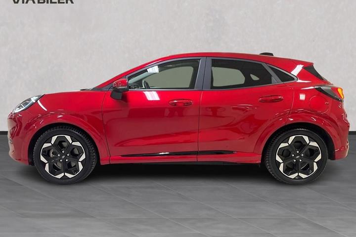 Rød Ford Puma Gen-E fra 2025