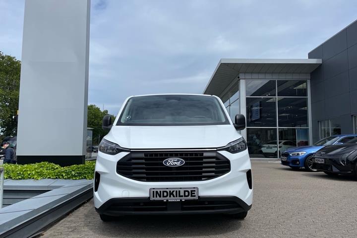 Hvid Ford Transit Custom fra 2024
