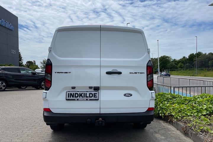 Hvid Ford Transit Custom fra 2024