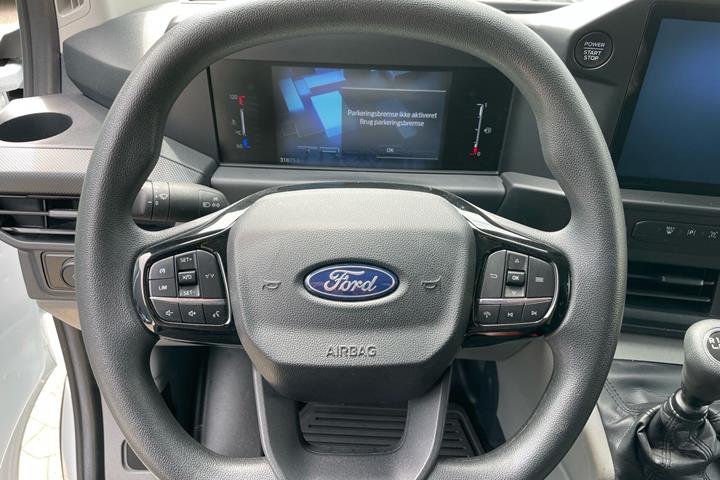 Hvid Ford Transit Custom fra 2024