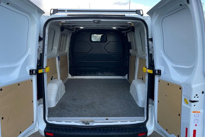 Hvid Ford Transit Custom fra 2018