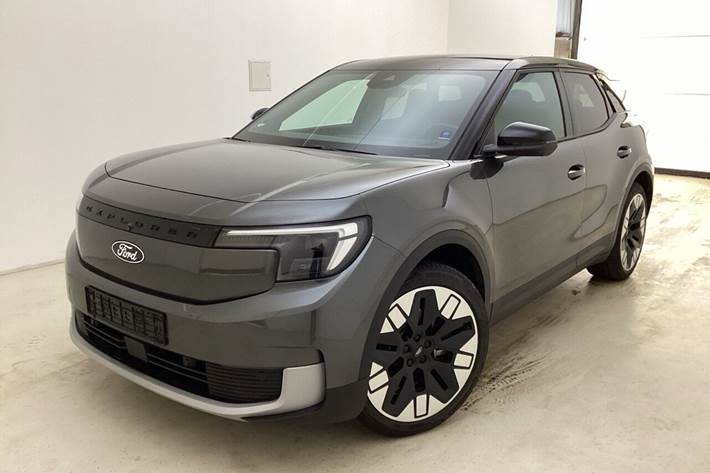 Sort Ford Explorer fra 2025