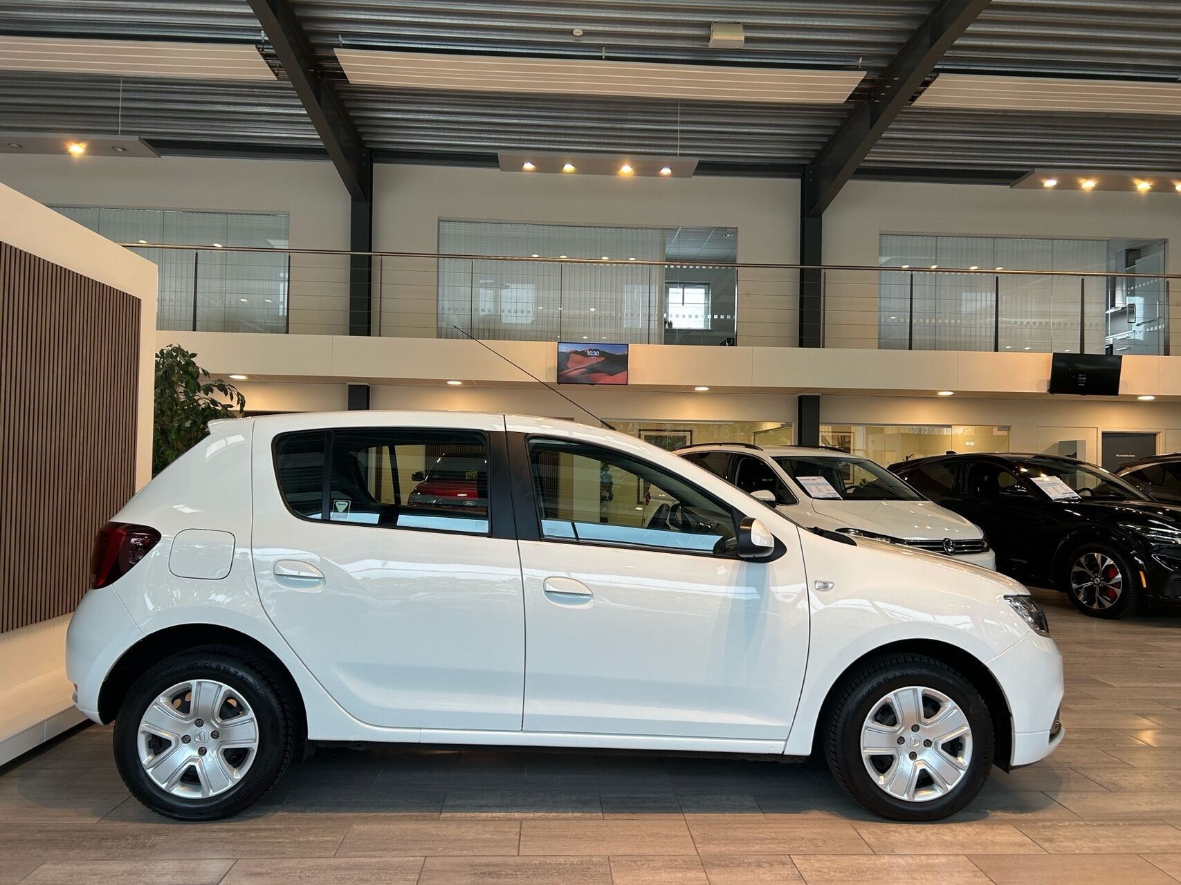 Hvid Dacia Sandero fra 2020