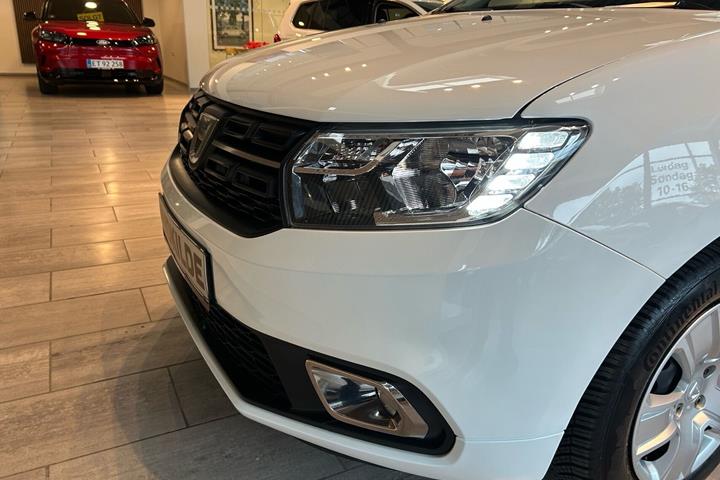 Hvid Dacia Sandero fra 2020