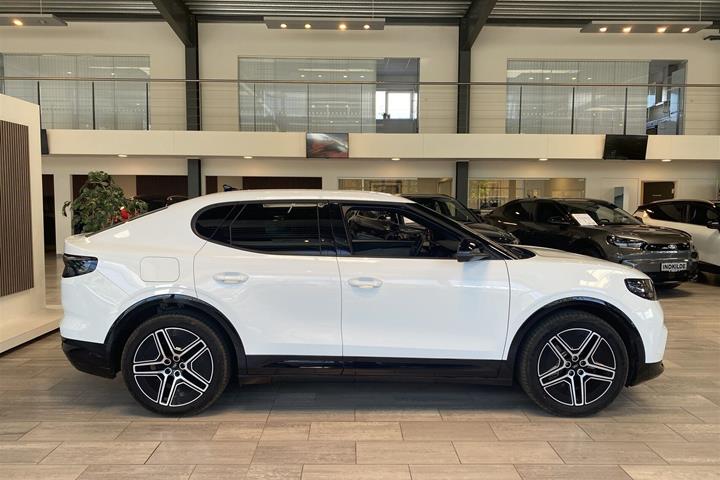 Hvid Ford Capri fra 2024