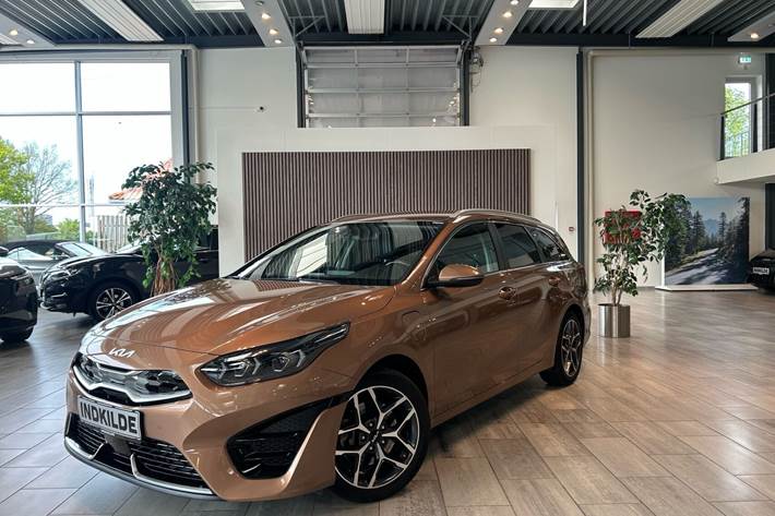 Brun Kia Ceed fra 2022