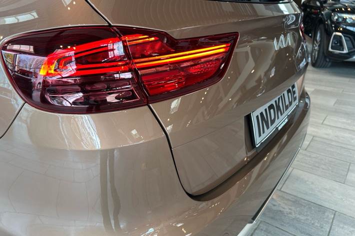 Brun Kia Ceed fra 2022