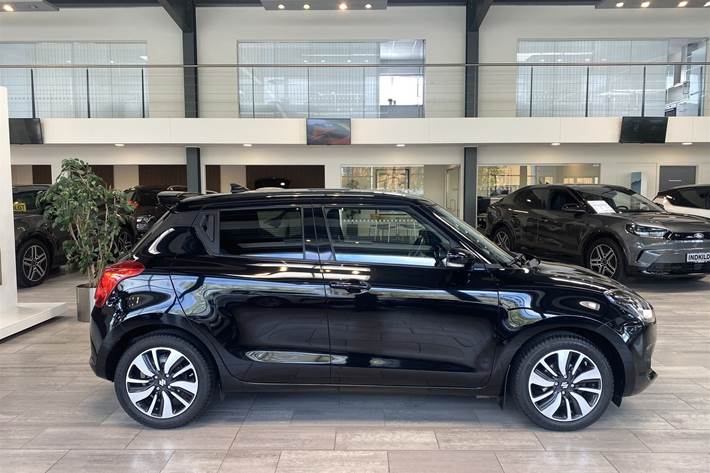 Sort Suzuki Swift fra 2019