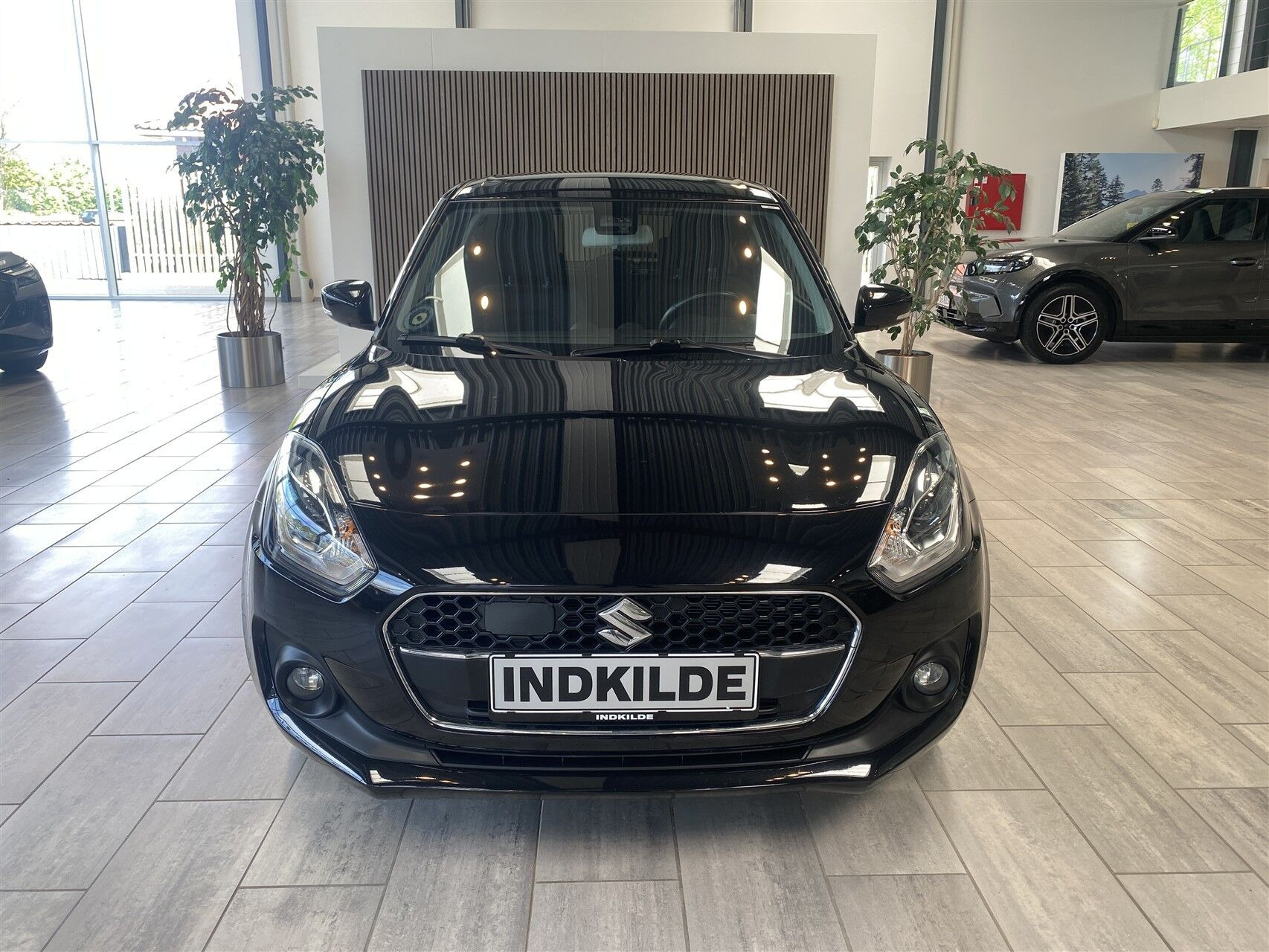 Sort Suzuki Swift fra 2019