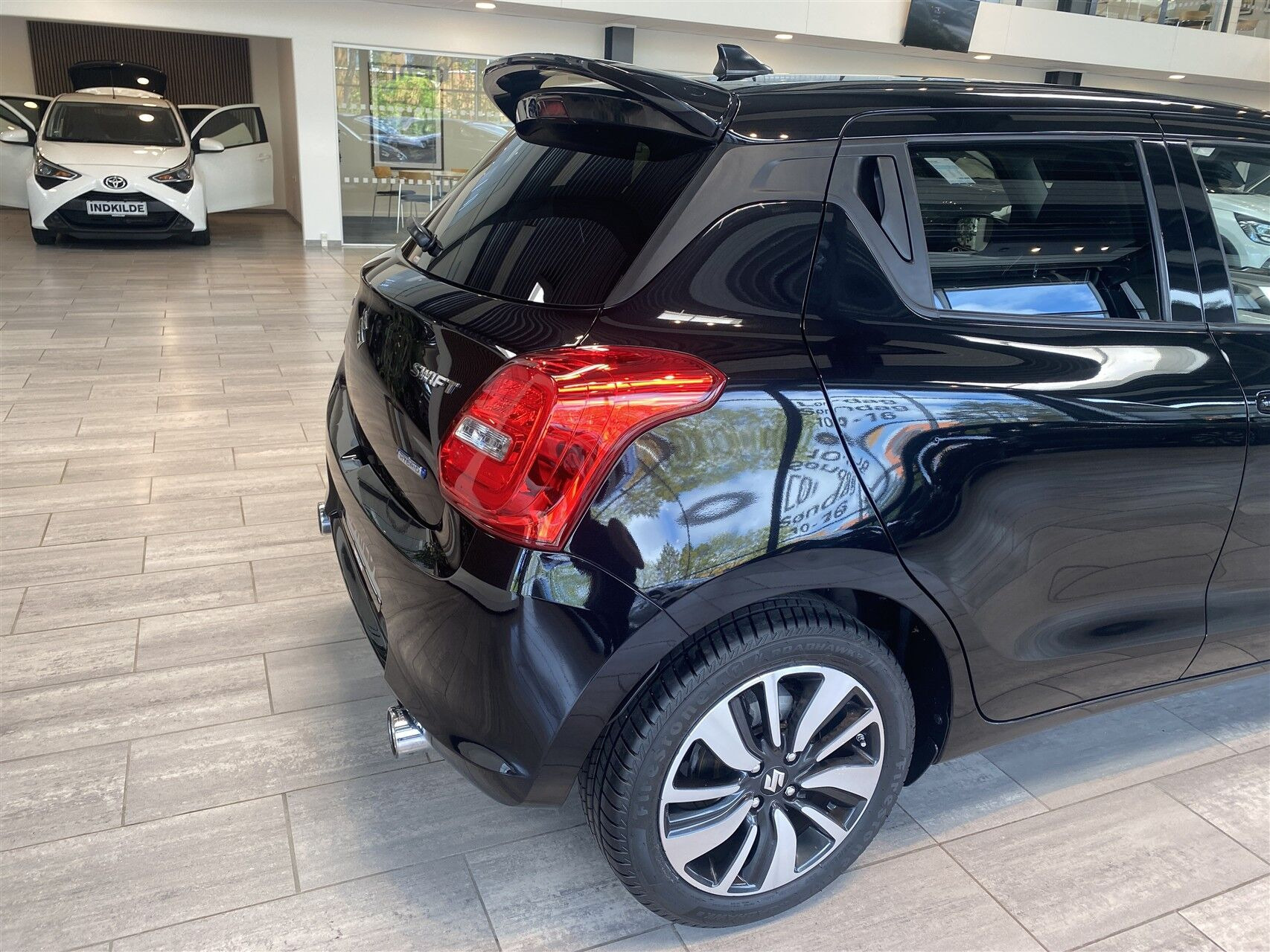 Sort Suzuki Swift fra 2019
