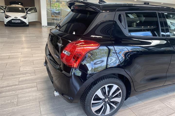 Sort Suzuki Swift fra 2019