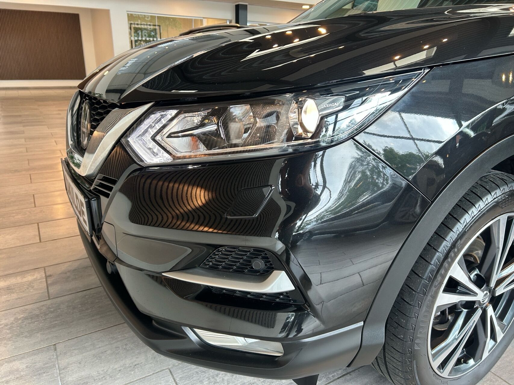 Sort Nissan Qashqai fra 2021
