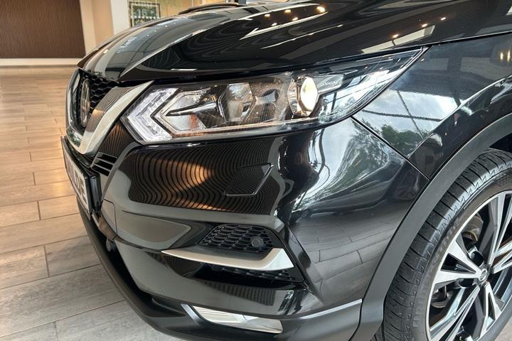 Sort Nissan Qashqai fra 2021