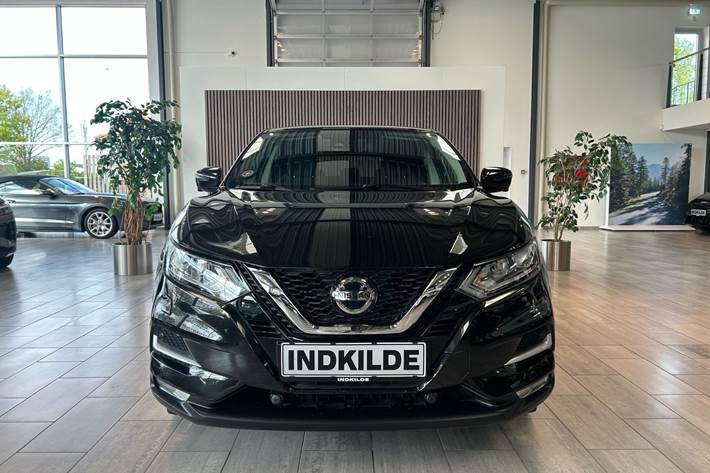 Sort Nissan Qashqai fra 2020