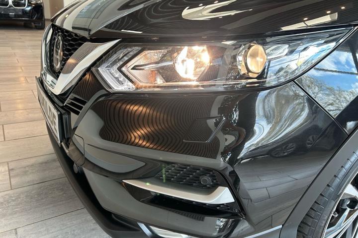 Sort Nissan Qashqai fra 2020