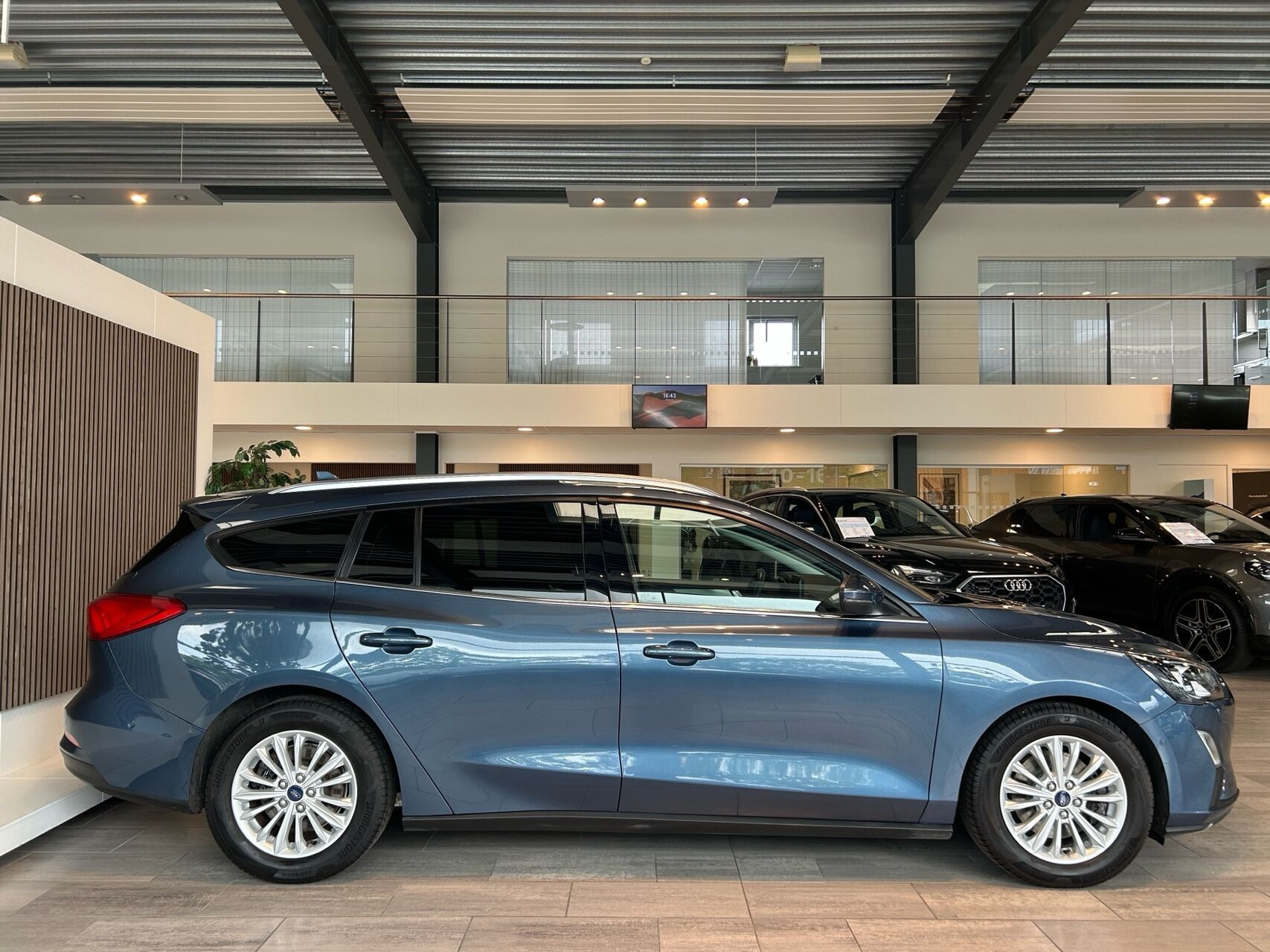 Blå Ford Focus fra 2020