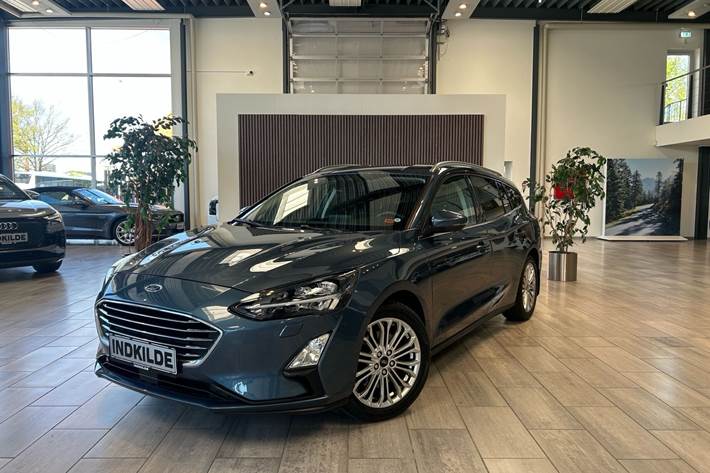 Blå Ford Focus fra 2020