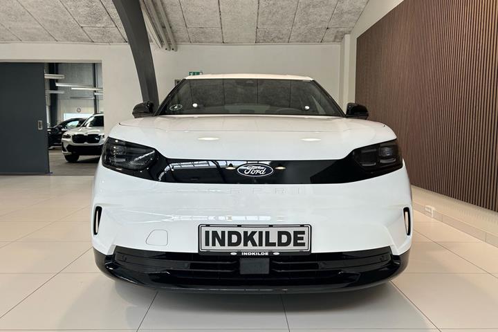 Hvid Ford Capri fra 2025