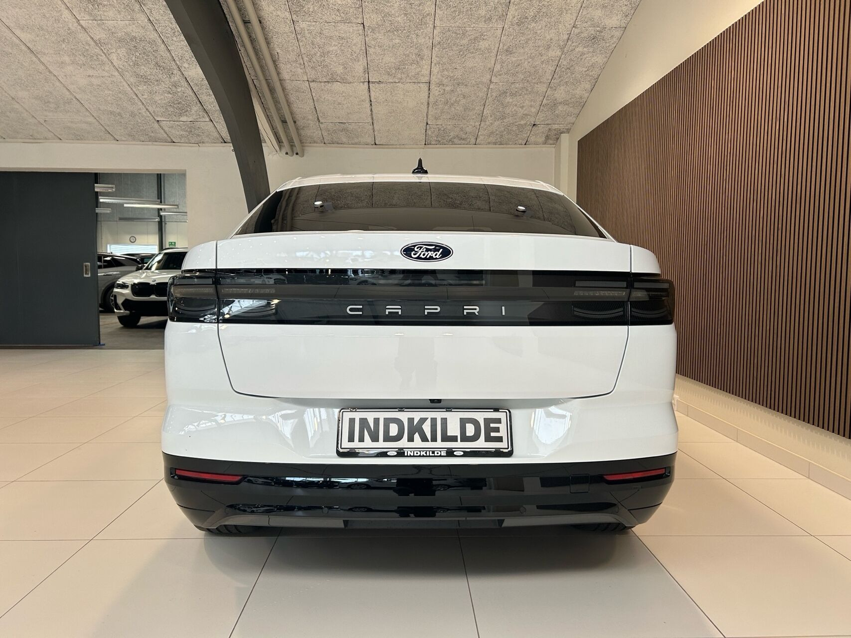 Hvid Ford Capri fra 2025