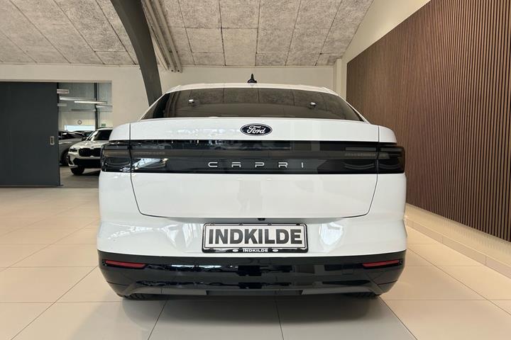 Hvid Ford Capri fra 2025
