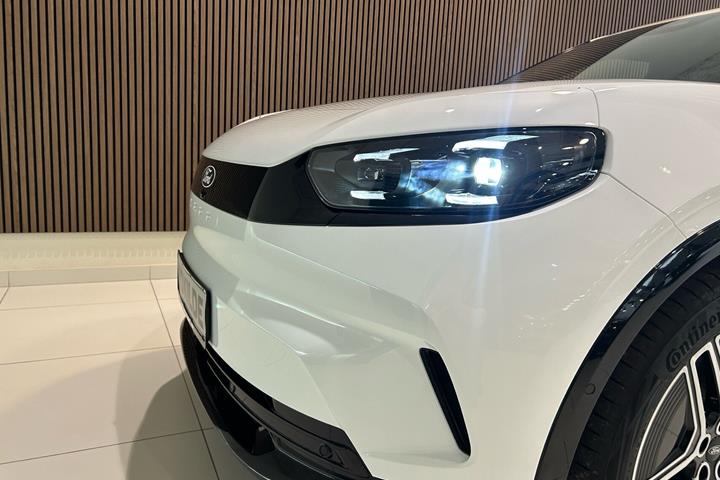 Hvid Ford Capri fra 2025