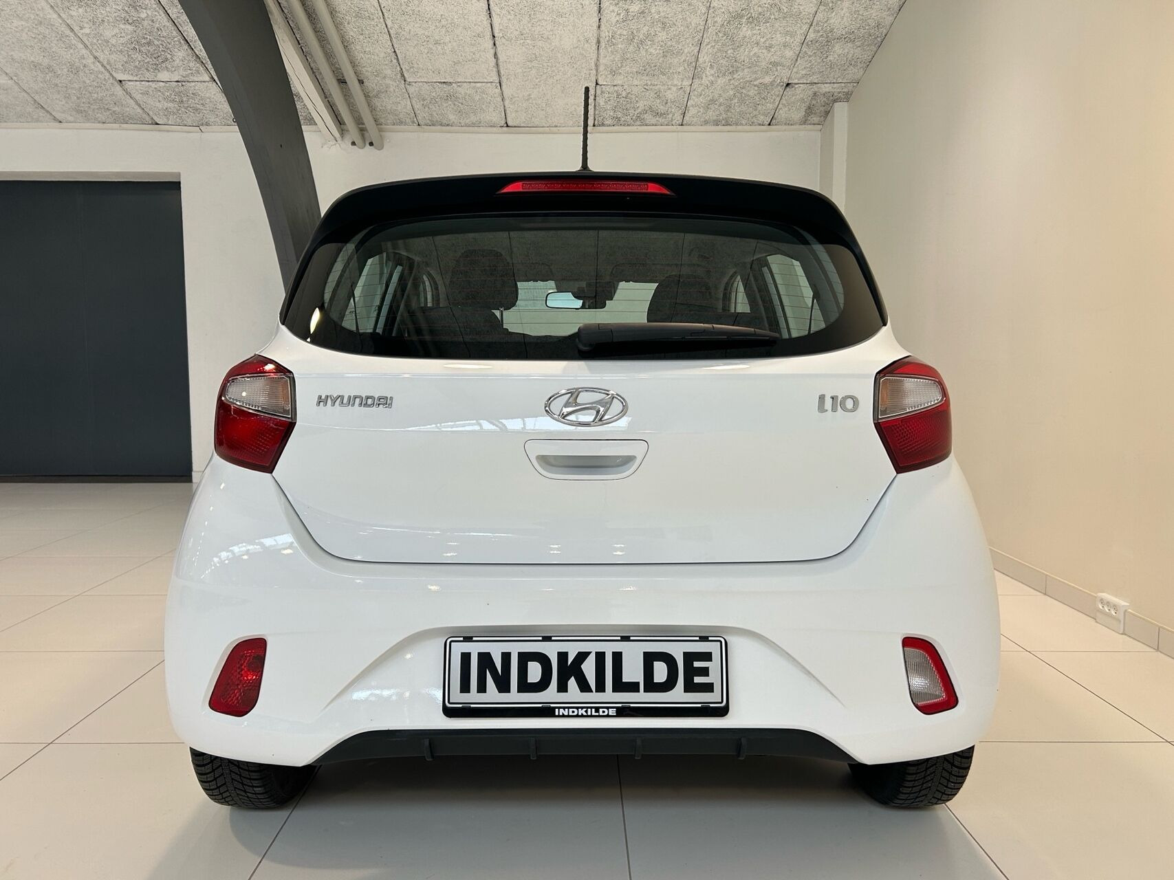 Hvid Hyundai i10 fra 2022