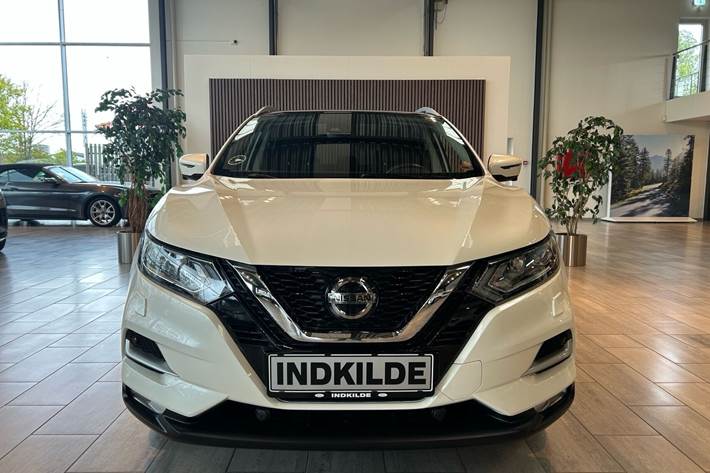 Hvid Nissan Qashqai fra 2020