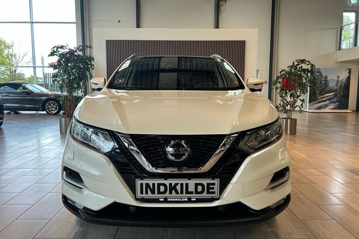 Hvid Nissan Qashqai fra 2020