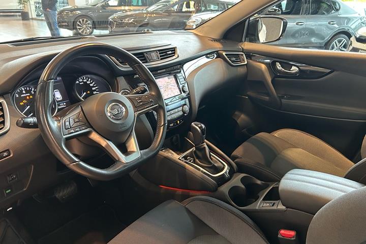 Hvid Nissan Qashqai fra 2020